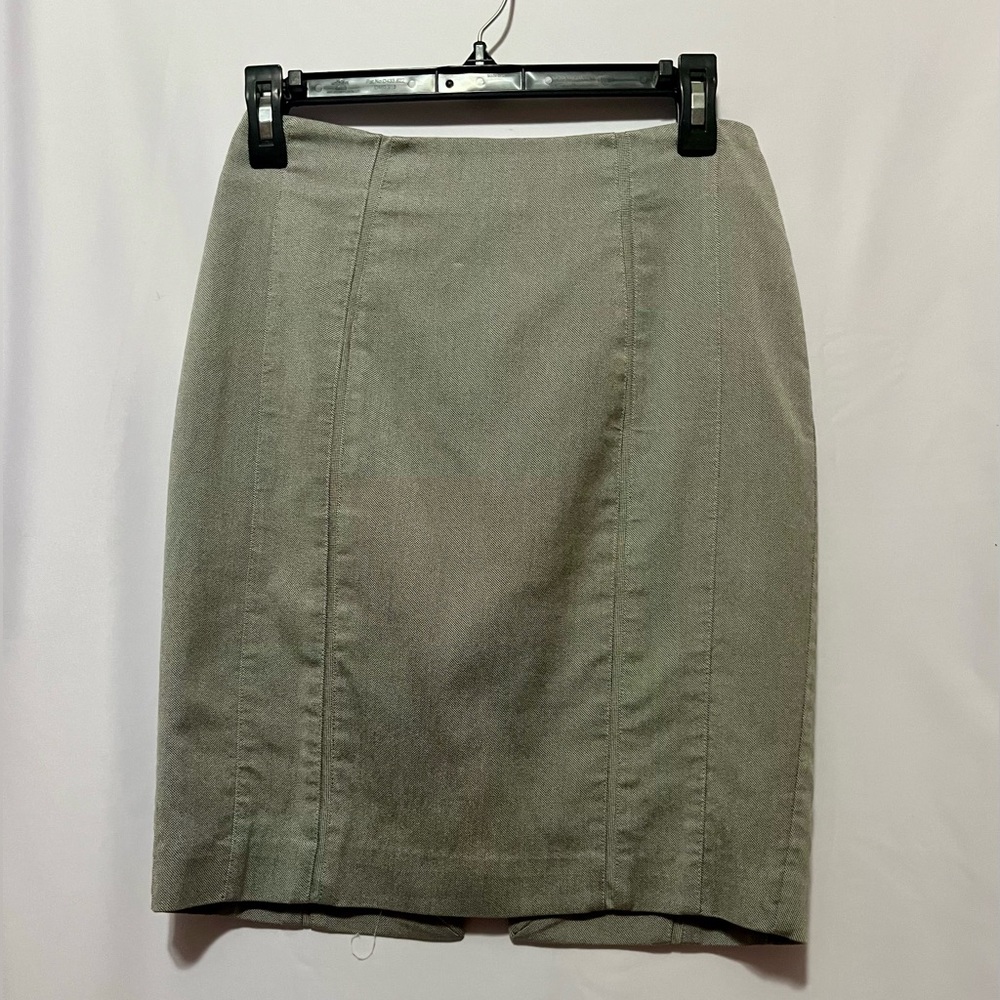 White House Black Market Gray Pencil Skirt